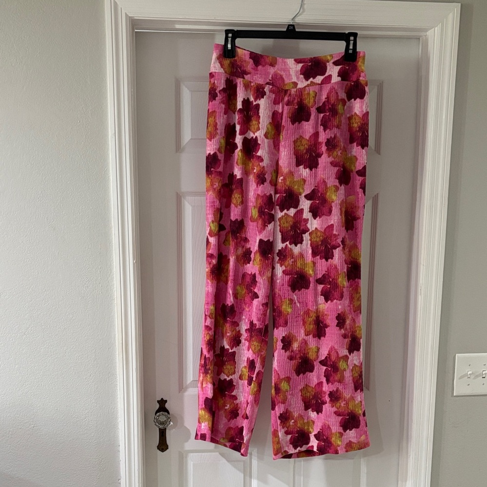 Bar III Pink and Red Floral Pants